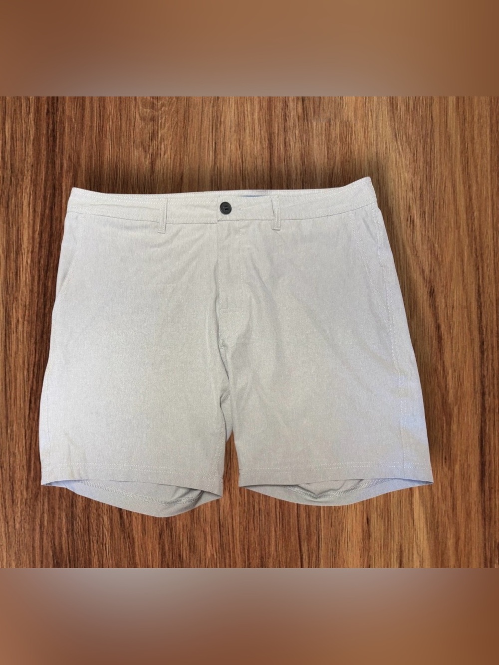 EUC Quiet Storm Heather Hybrid Short light gray